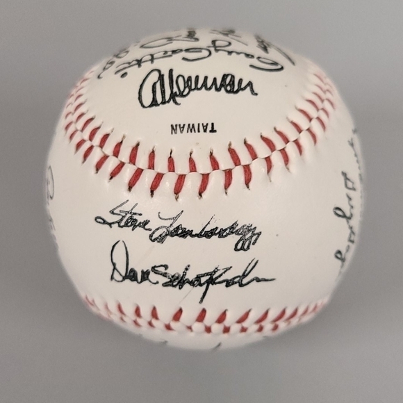 MINNESOTA Twins Signed Baseball - Picture 4 of 5